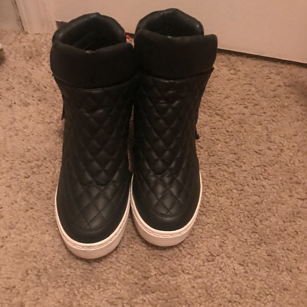 Steve Madden sneaker boots